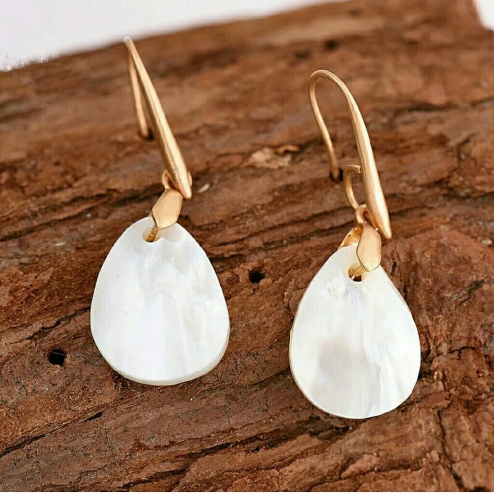 Brand New Mother Pearl Earrings Natural Shell Boho 14k Gold - Picture 3 of 4